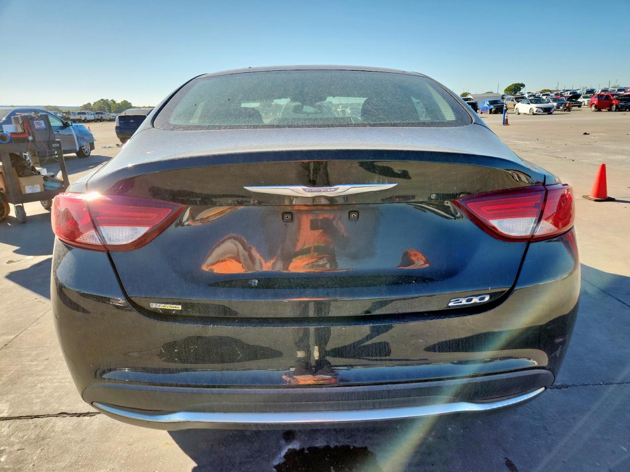 2015 Chrysler 200 Limited VIN: 1C3CCCAB6FN574821 Lot: 91086285