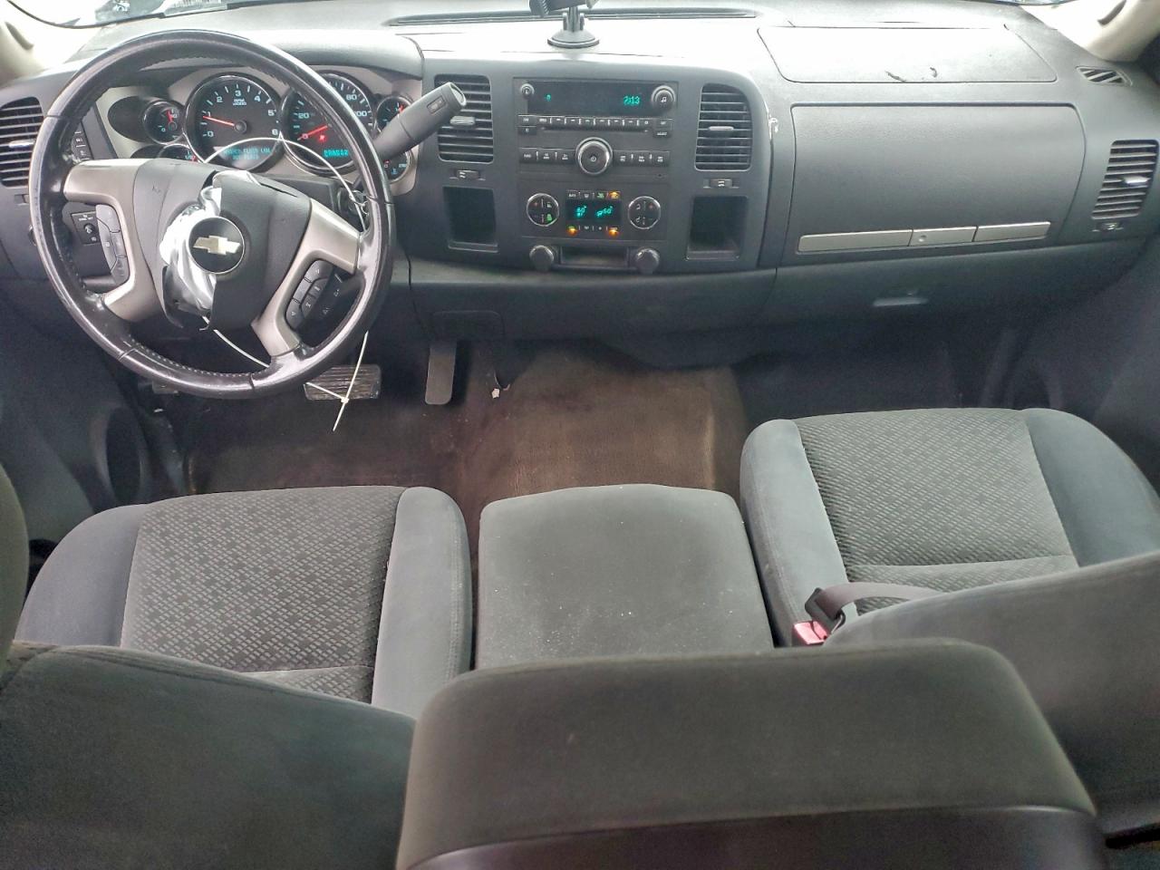 2008 Chevrolet Silverado C1500 VIN: 2GCEC19J781325727 Lot: 94188105