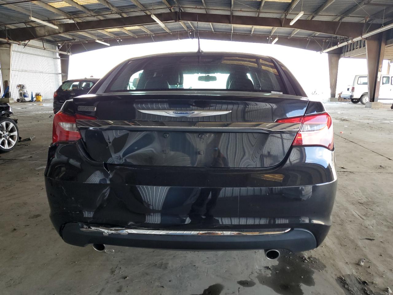 2011 Chrysler 200 Limited VIN: 1C3BC2FG5BN517370 Lot: 92452355