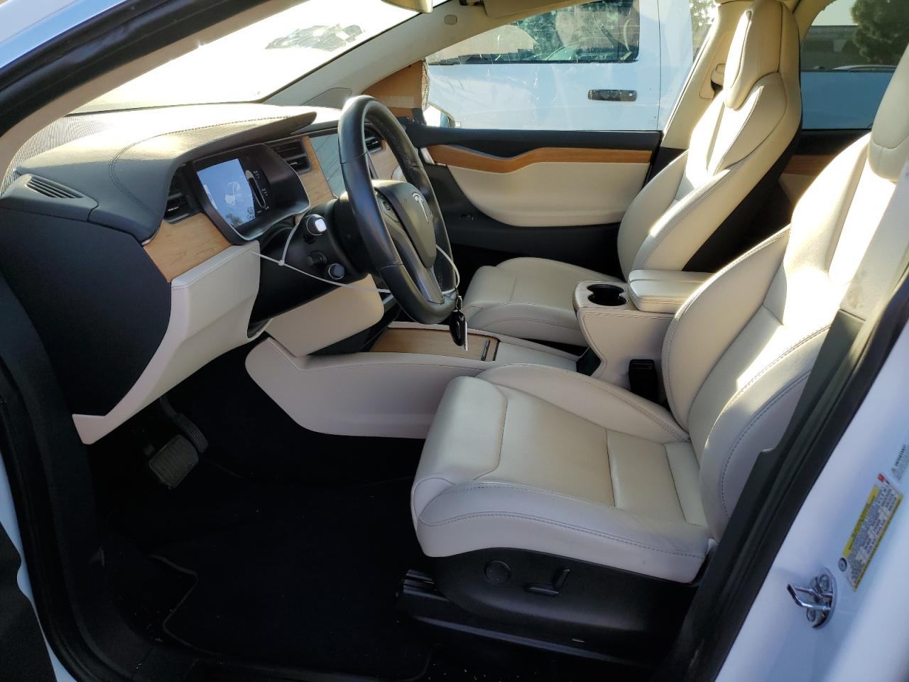 2018 Tesla Model X VIN: 5YJXCBE23JF123984 Lot: 91221045