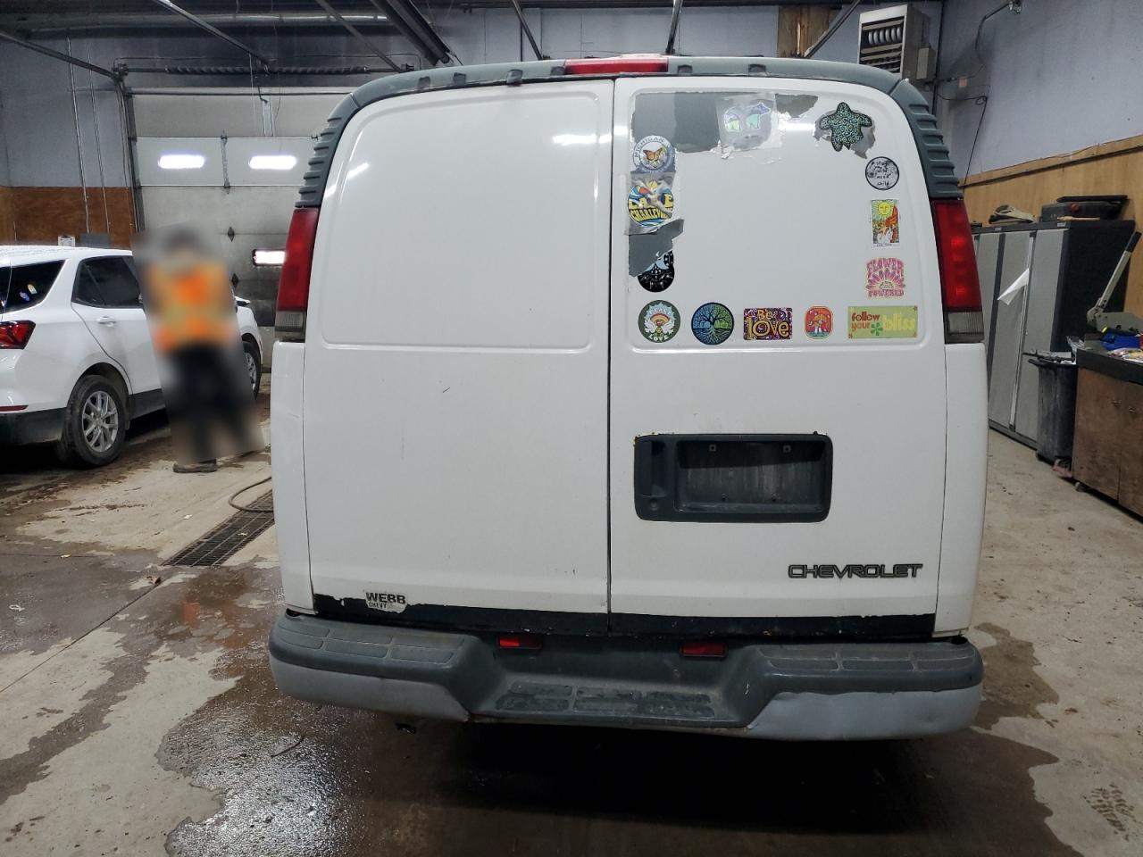 1998 Chevrolet Express Delivery Van VIN: 1GCHG39R0W1087791 Lot: 91938335