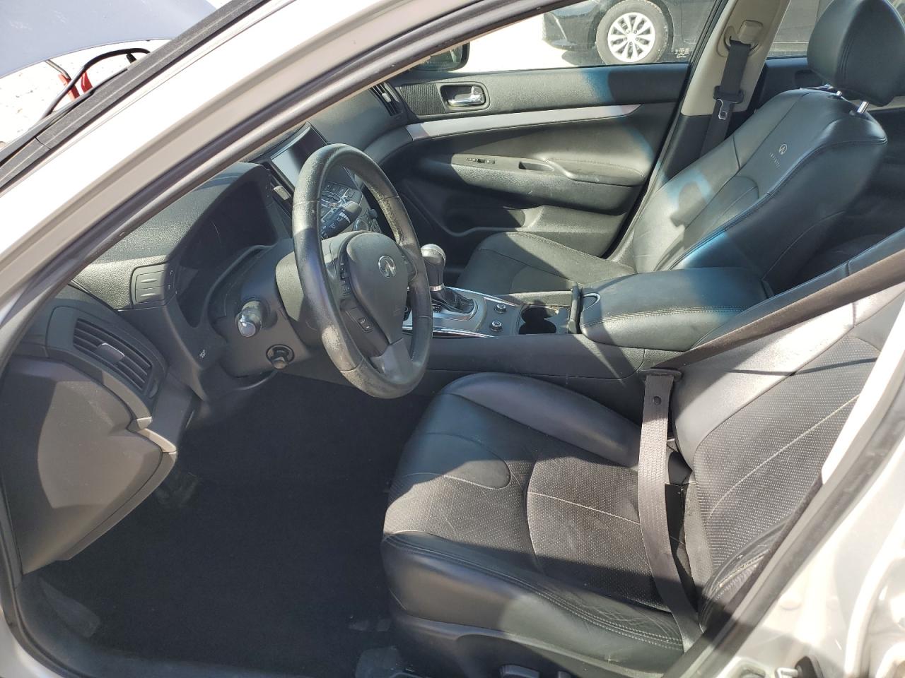 2011 Infiniti G37 Base VIN: JN1CV6AP0BM302481 Lot: 92238575