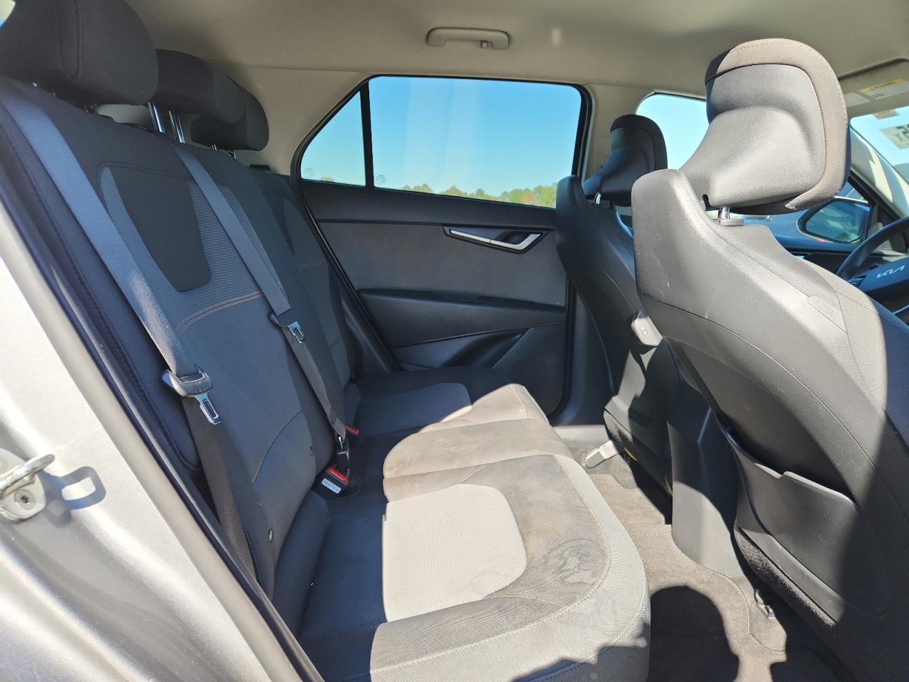 2023 Kia Niro Lx VIN: KNDCP3LE3P5064807 Lot: 91107365