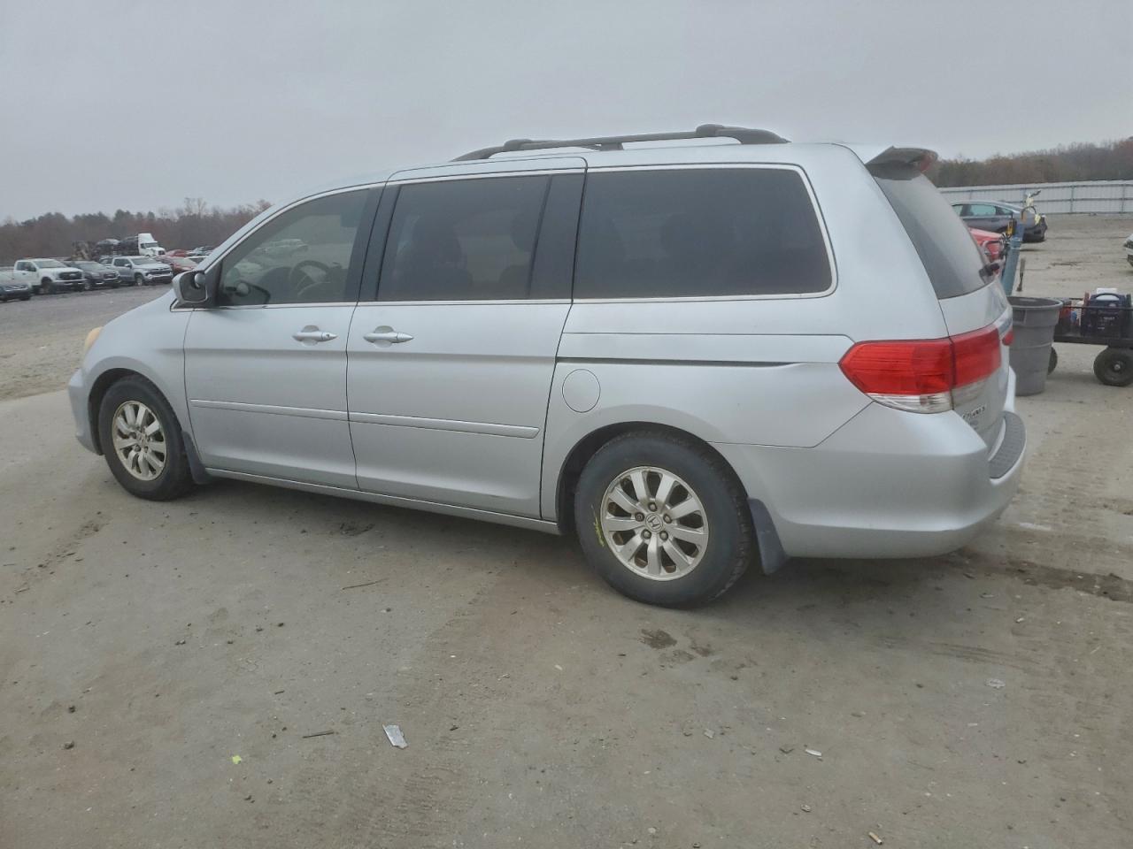 2010 Honda Odyssey Exl VIN: 5FNRL3H70AB015280 Lot: 93932085