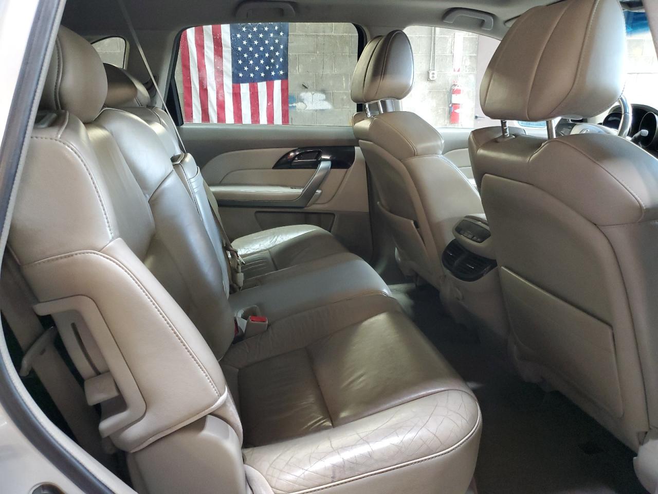 Фото: 2HNYD28219H523829