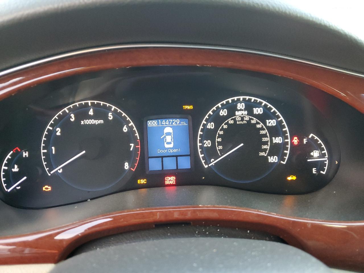 2012 Hyundai Genesis 3.8L VIN: KMHGC4DD2CU152607 Lot: 92529225