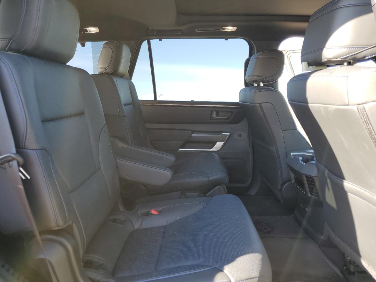 2024 Toyota Sequoia Sr5 VIN: 7SVAAABA6RX035665 Lot: 92251055