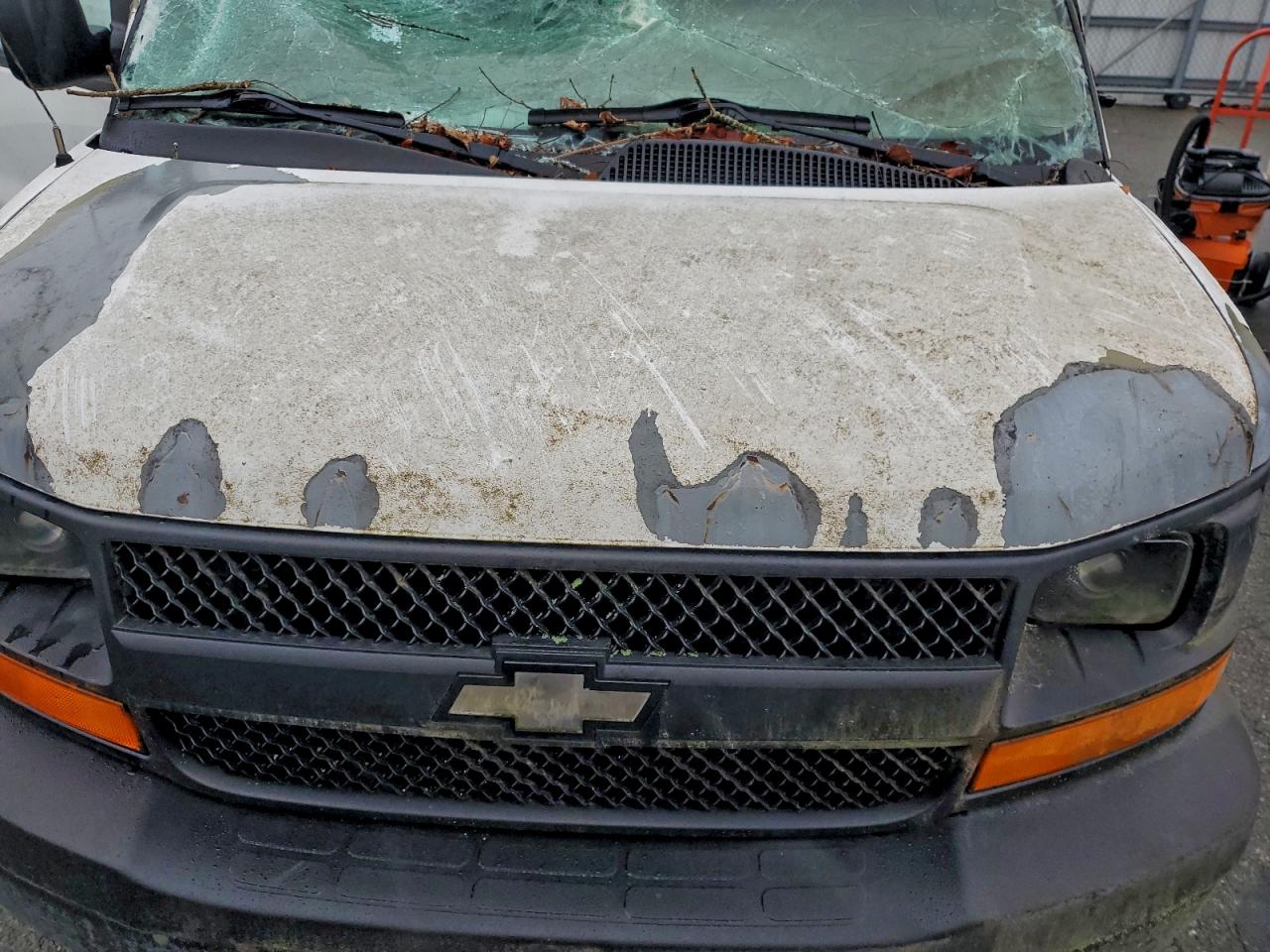 2005 Chevrolet Express G1500 VIN: 1GCFG15X251101222 Lot: 94230435