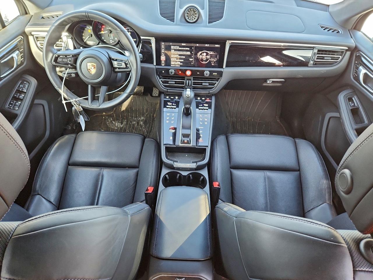 2024 Porsche Macan Base VIN: WP1AA2A52RLB17256 Lot: 93457125