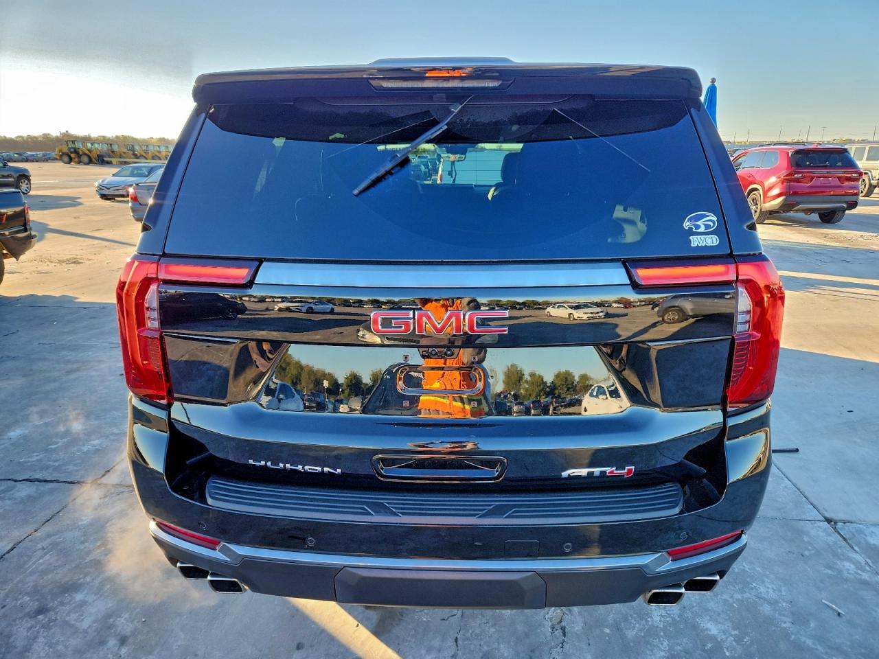 2026 GMC Yukon Xl At4 VIN: 1GKS2HKD8TR113667 Lot: 94133585