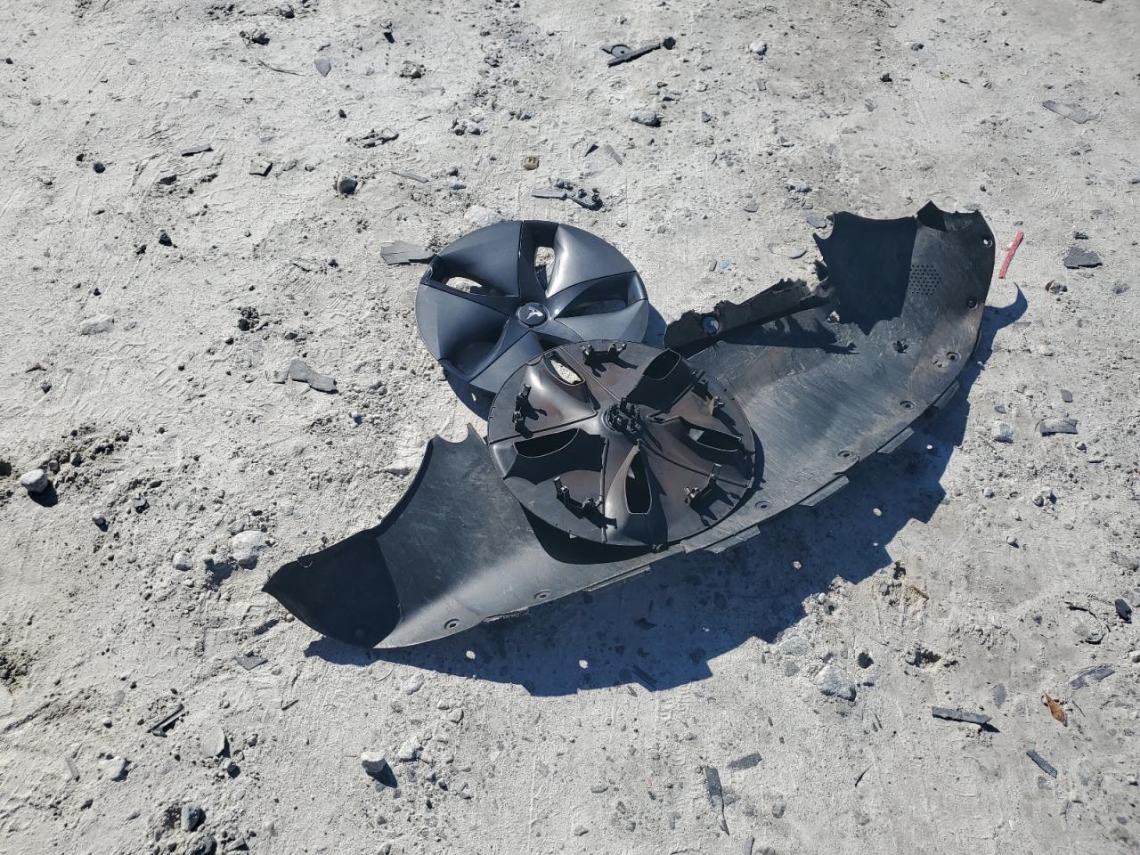 2020 Tesla Model 3 VIN: 5YJ3E1EAXLF658467 Lot: 90877305