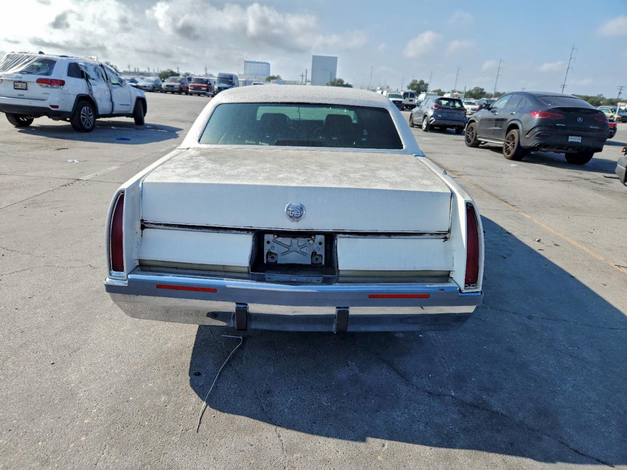 1995 Cadillac Fleetwood Base VIN: 1G6DW52P4SR708101 Lot: 85425645