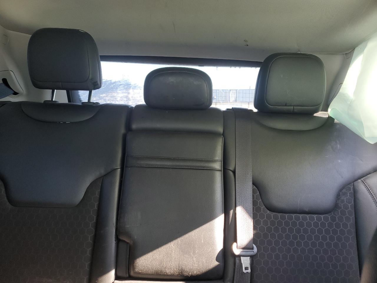 2018 Jeep Compass Latitude VIN: 3C4NJDBB0JT270391 Lot: 91488325