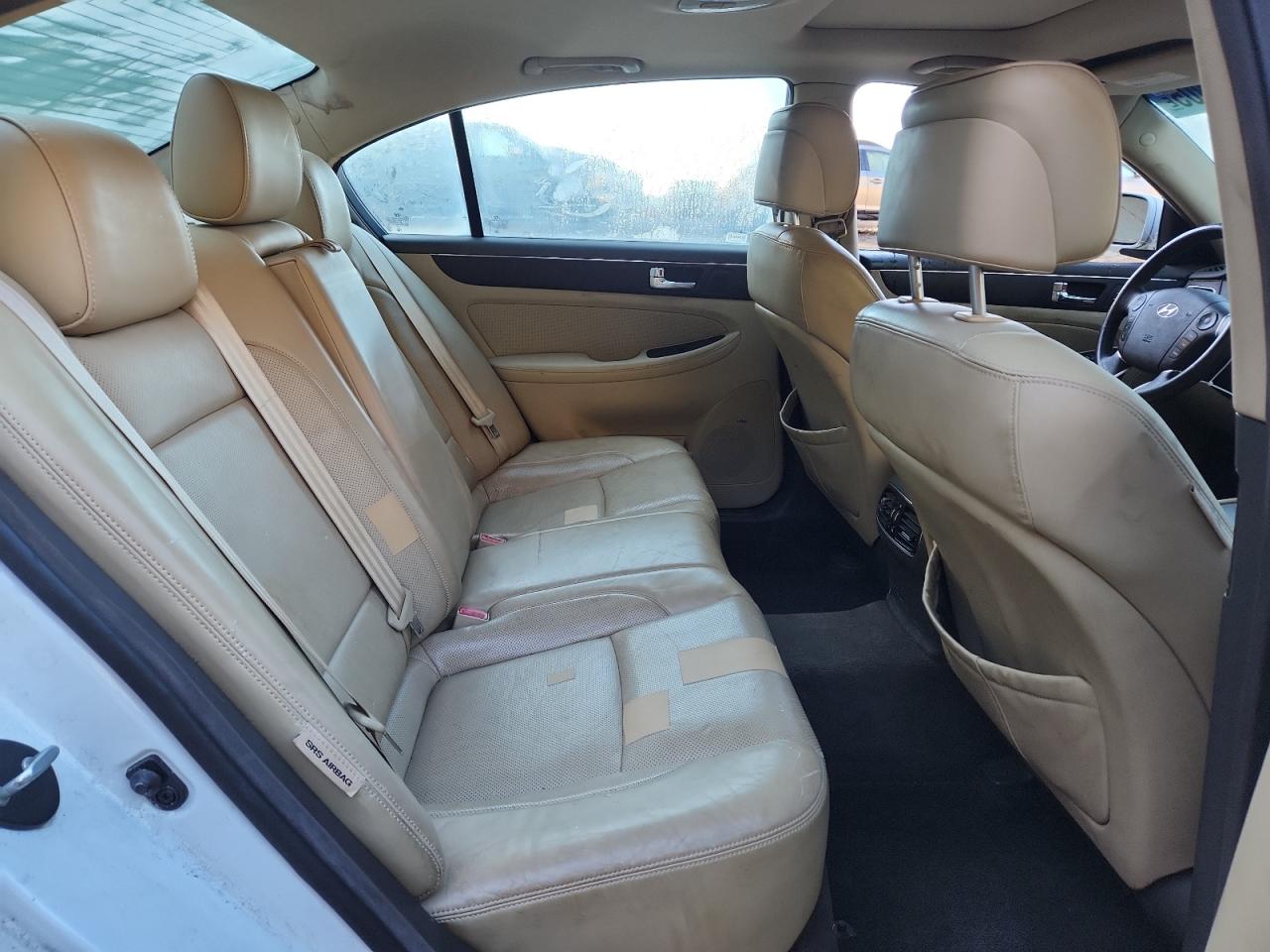 2011 Hyundai Genesis 3.8L VIN: KMHGC4DE9BU117568 Lot: 89796805