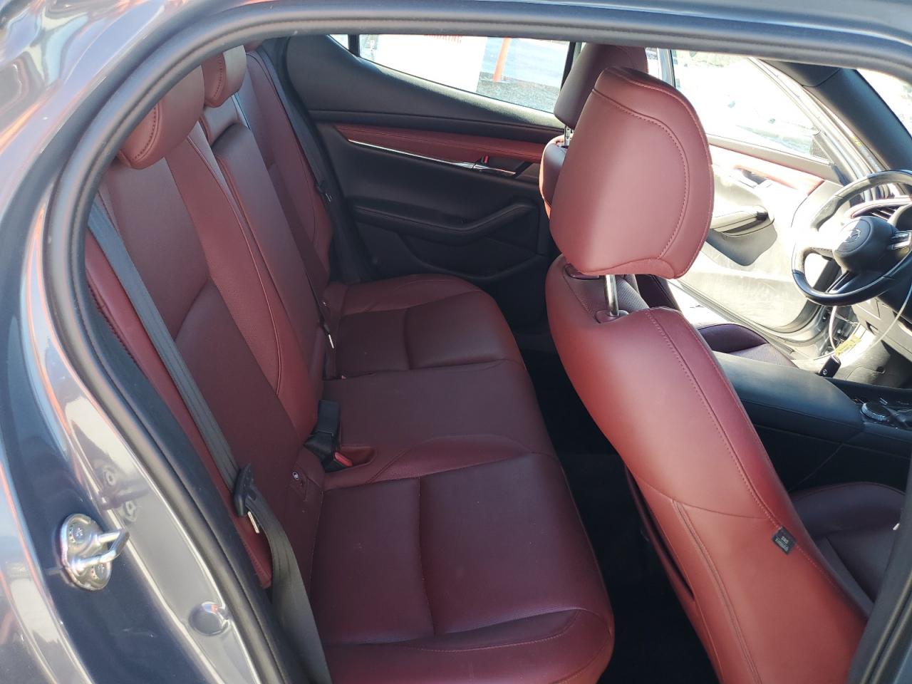 2019 Mazda 3 Premium VIN: JM1BPANM6K1136782 Lot: 92416785