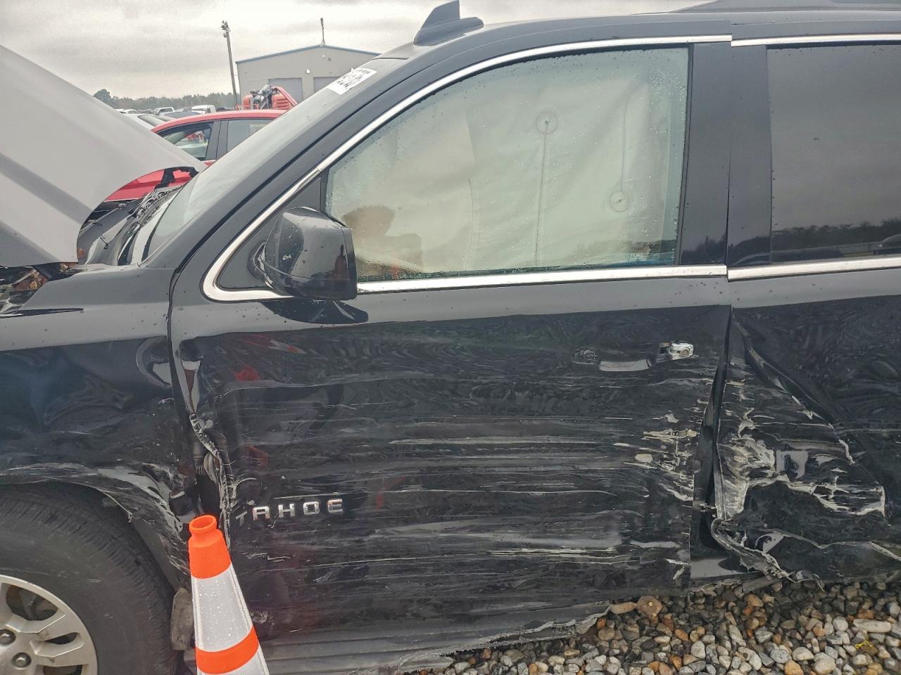 2019 Chevrolet Tahoe K1500 Lt VIN: 1GNSKBKC3KR188542 Lot: 93876705