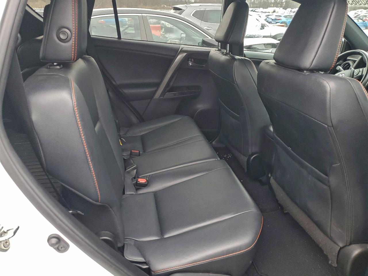 2017 Toyota Rav4 Se VIN: 2T3JFREV5HW690346 Lot: 93809635