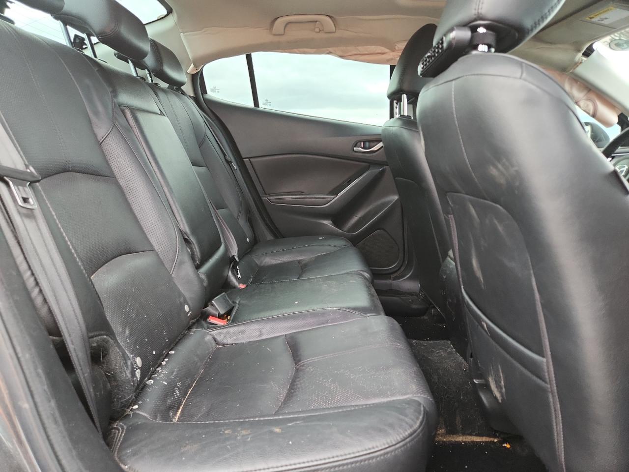 2018 Mazda 3 Grand Touring VIN: 3MZBN1W39JM215227 Lot: 93301985