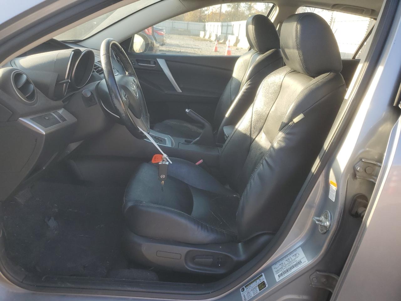 2011 Mazda 3 S VIN: JM1BL1M60B1395542 Lot: 91890015