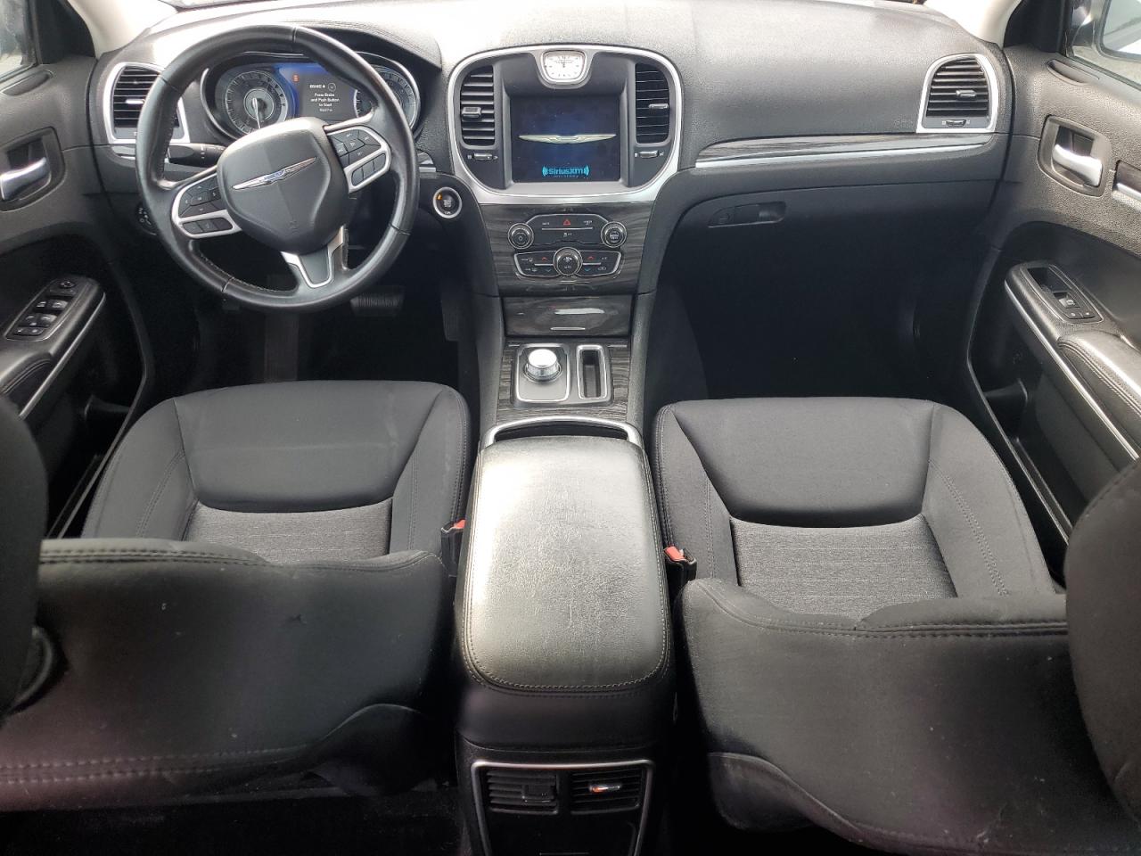 2019 Chrysler 300 Touring VIN: 2C3CCARG1KH581151 Lot: 90686175