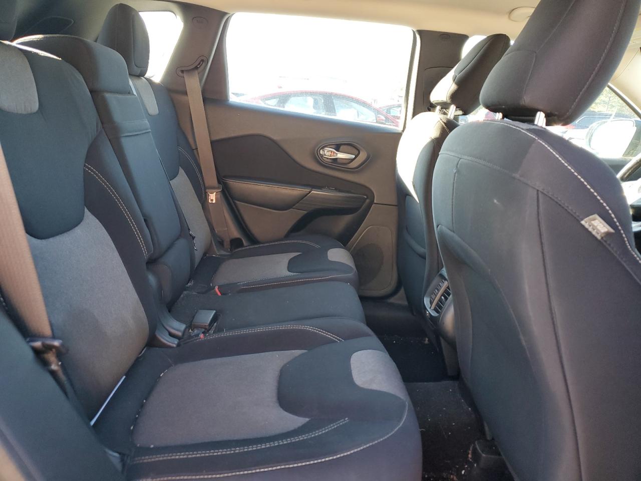 2015 Jeep Cherokee Sport VIN: 1C4PJLAB3FW707497 Lot: 93364525