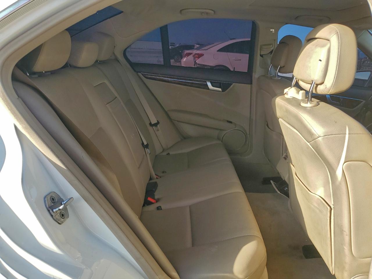 2012 Mercedes-Benz C 250 VIN: WDDGF4HB5CA611835 Lot: 94403985