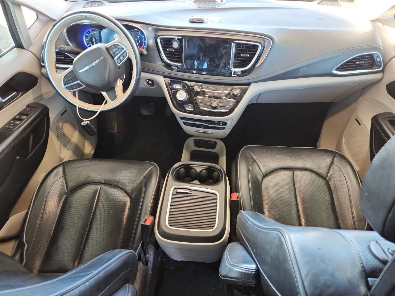 2018 Chrysler Pacifica Hybrid Limited VIN: 2C4RC1N77JR178439 Lot: 92054115