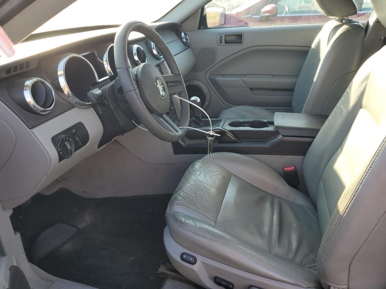 2006 Ford Mustang VIN: 1ZVFT80N565126634 Lot: 92504445