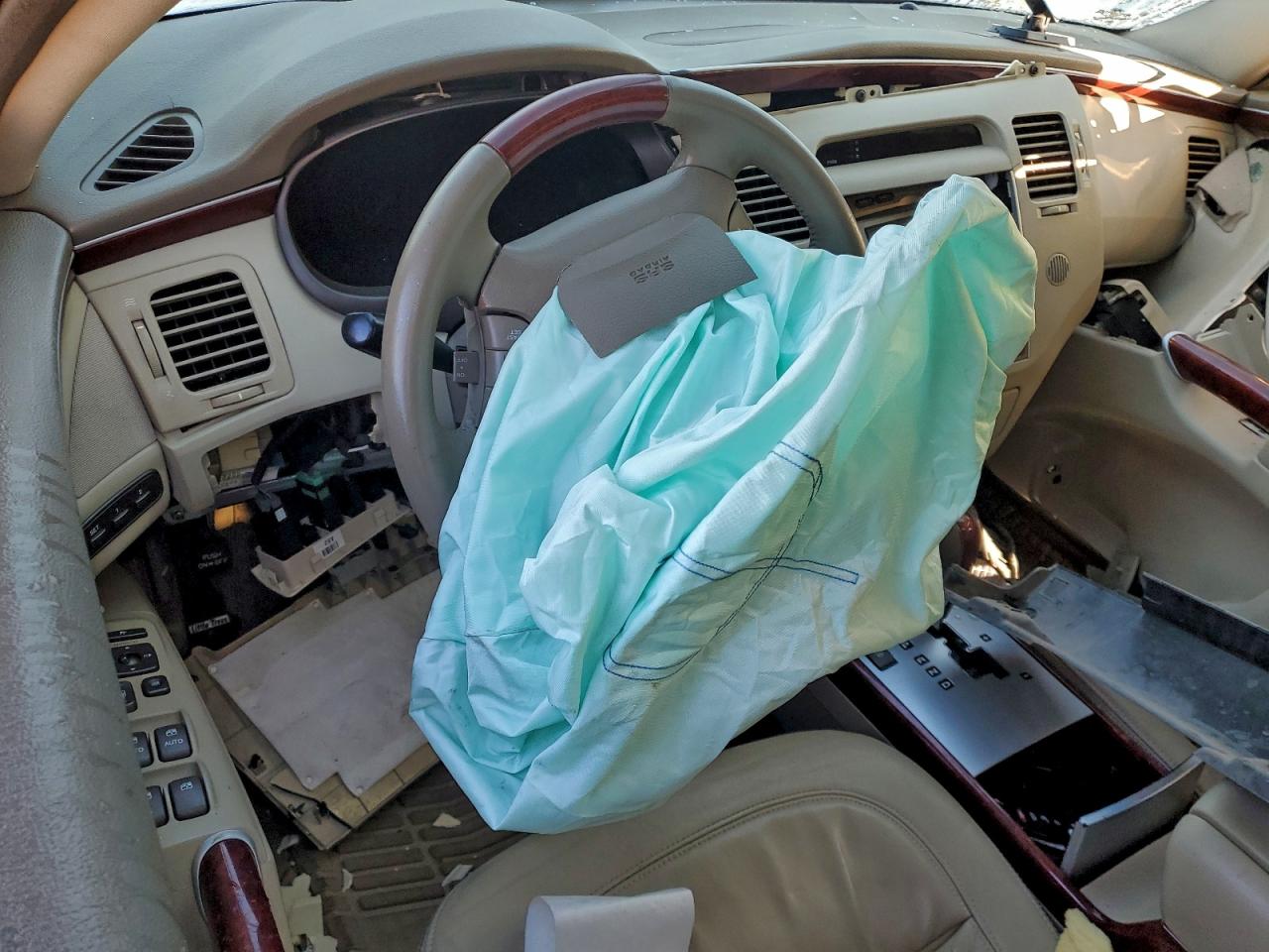 2008 Hyundai Azera Se VIN: KMHFC46F48A289647 Lot: 92097155