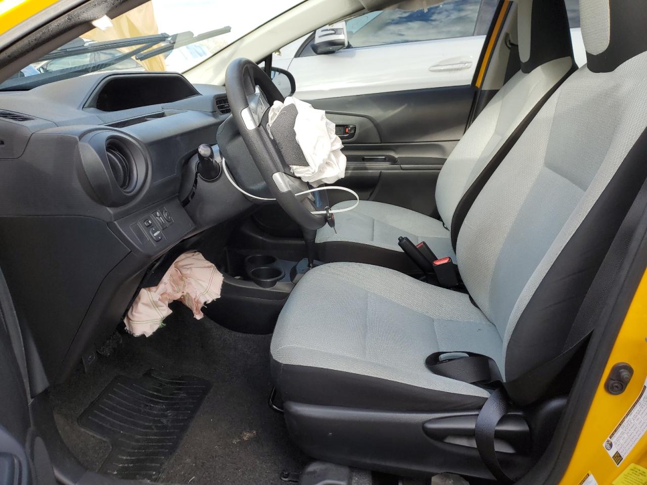 2015 Toyota Prius C VIN: JTDKDTB30F1093157 Lot: 90883715