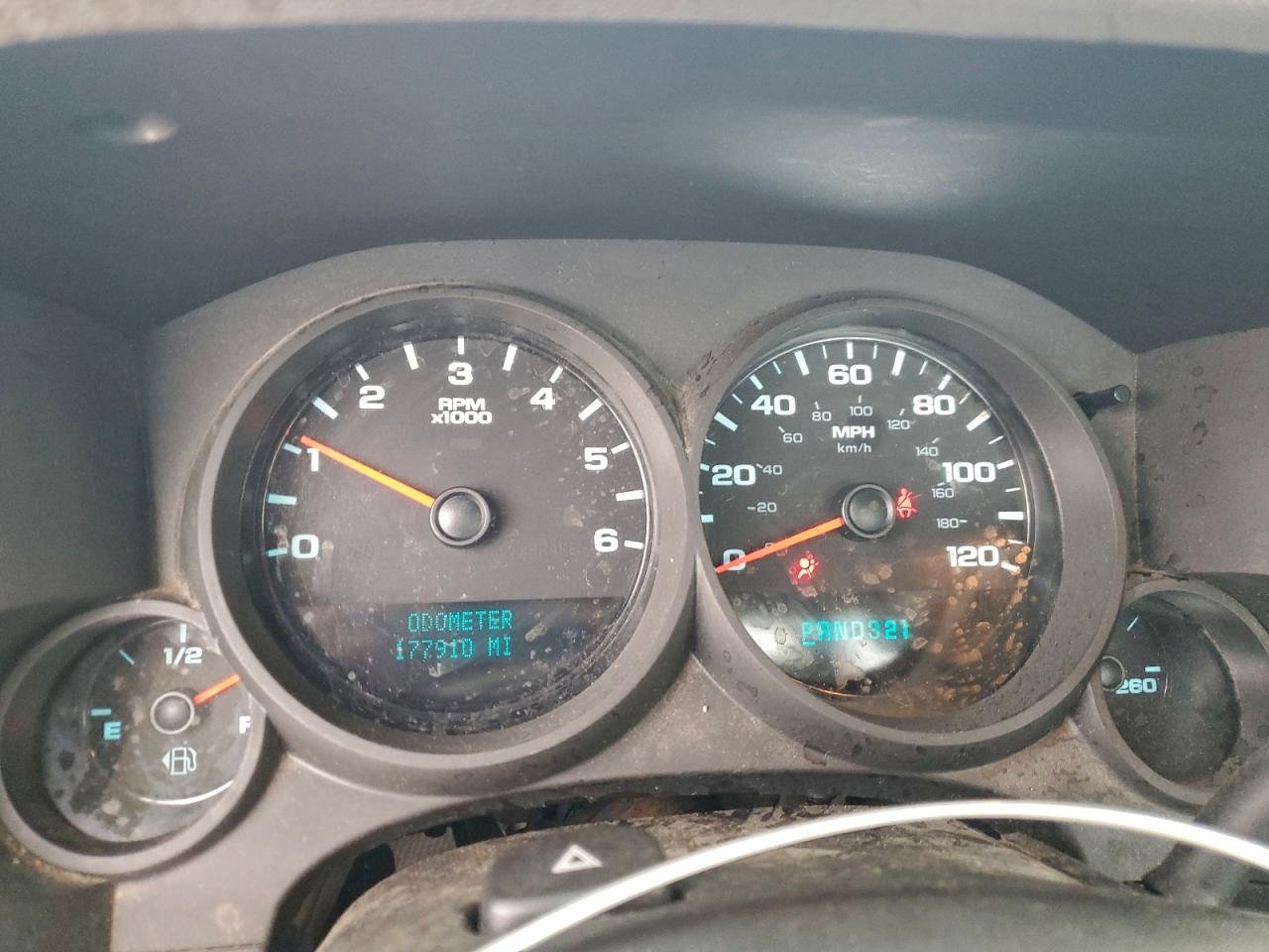 2011 Chevrolet Silverado K1500 VIN: 1GCNKPEAXBZ274265 Lot: 94251465