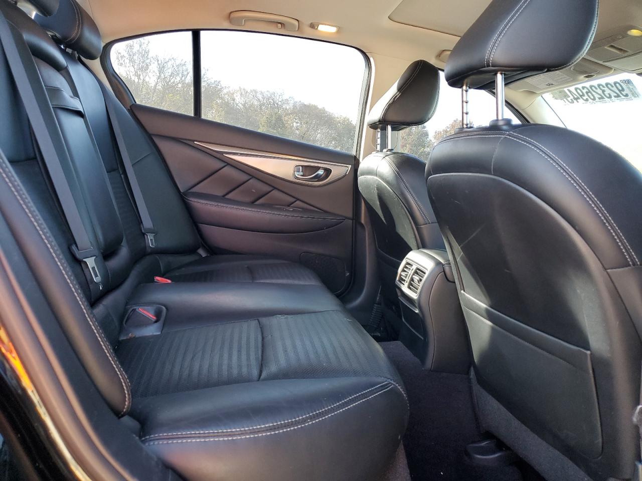 2015 Infiniti Q50 Base VIN: JN1BV7AP2FM342911 Lot: 92326945