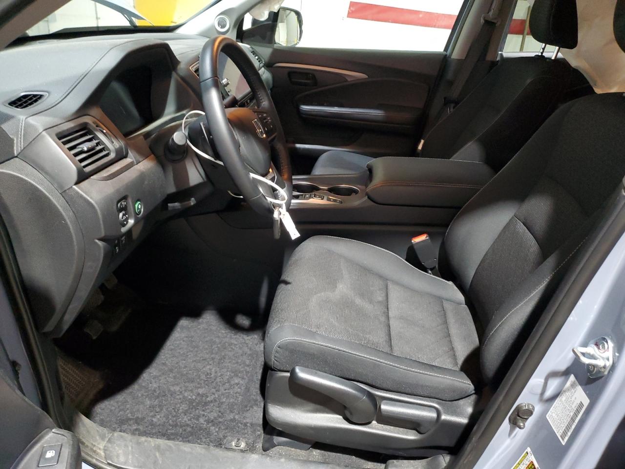 2025 Honda Ridgeline Sport VIN: 5FPYK3F10SB010800 Lot: 92641455