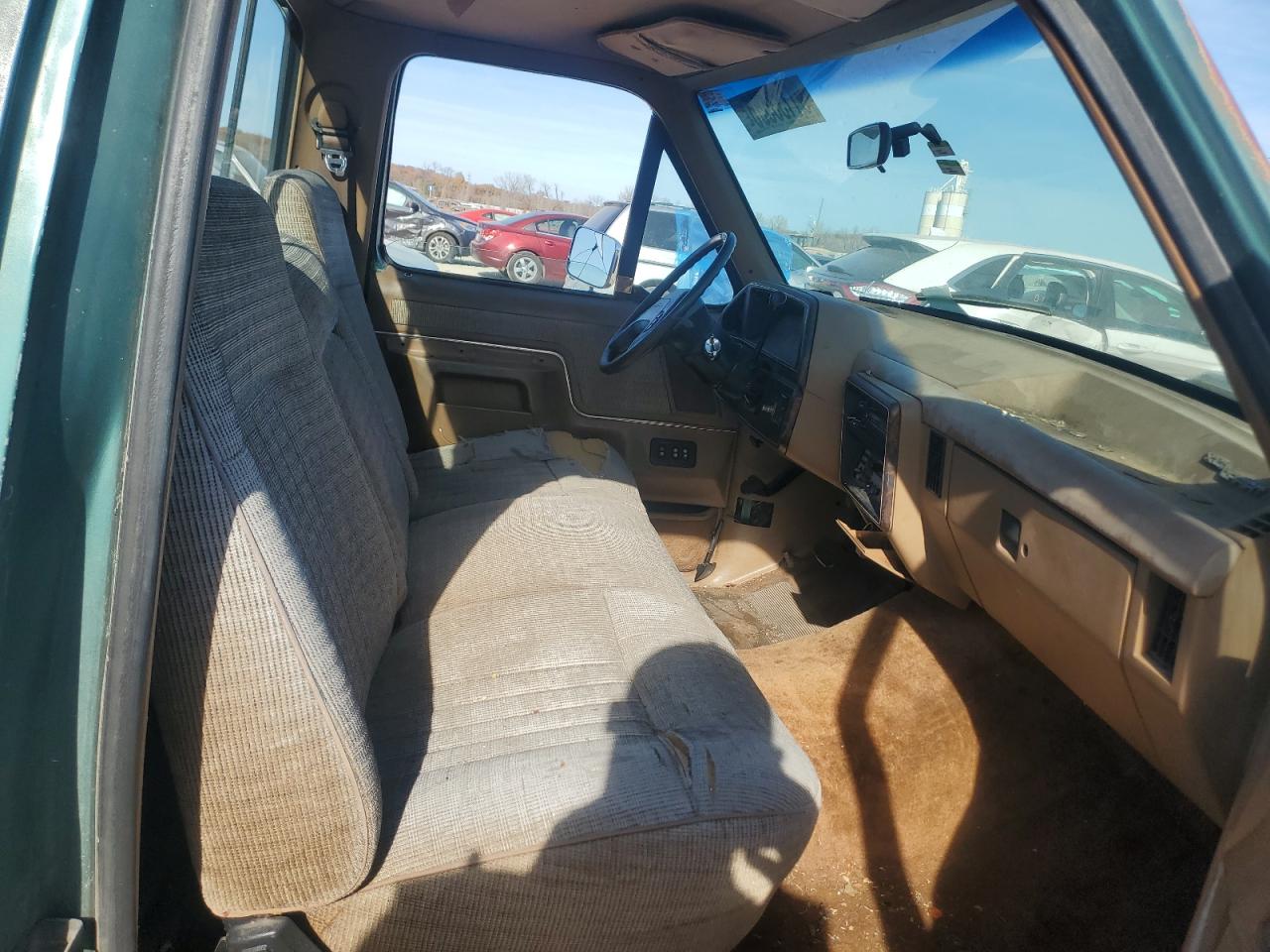 1990 Ford F150 VIN: 2FTDF15Y4LCB32261 Lot: 91133555