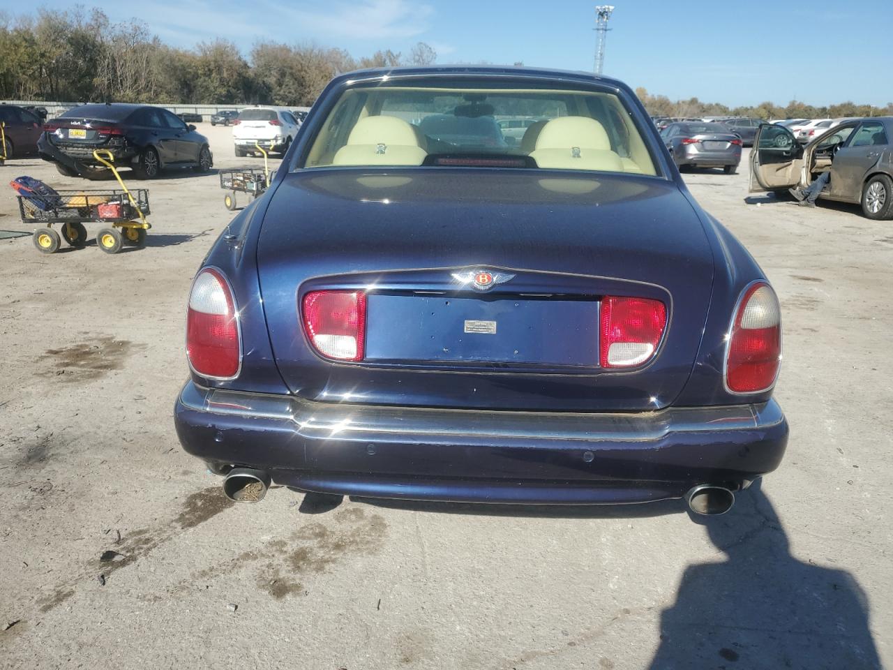 2001 Bentley Arnage VIN: SCBLC31E01CX05867 Lot: 92357595