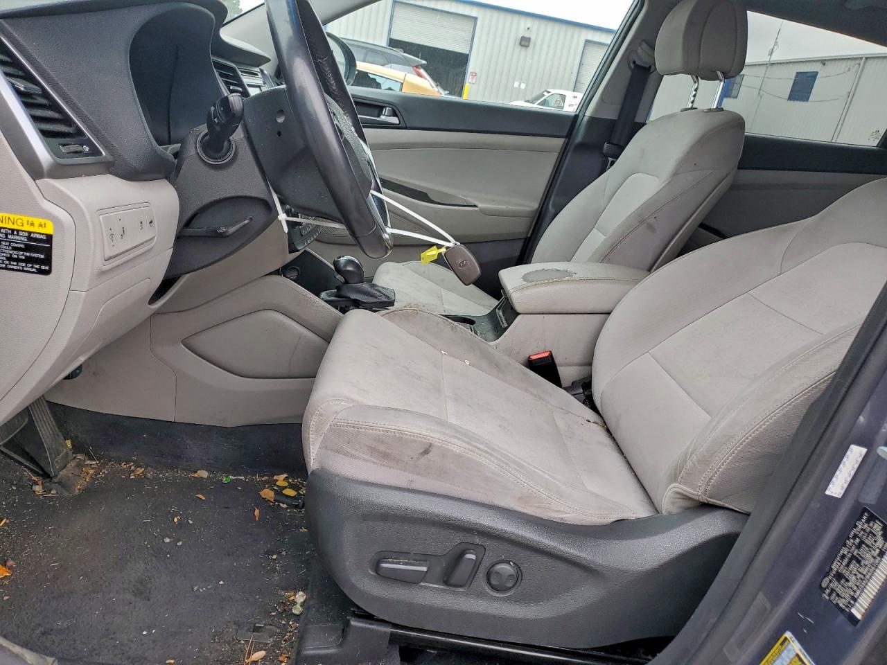 2017 Hyundai Tucson Limited VIN: KM8J33A29HU561066 Lot: 94315275