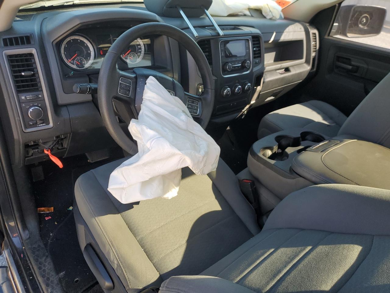 2017 Ram 1500 St VIN: 3C6JR6AT2HG787196 Lot: 91555895