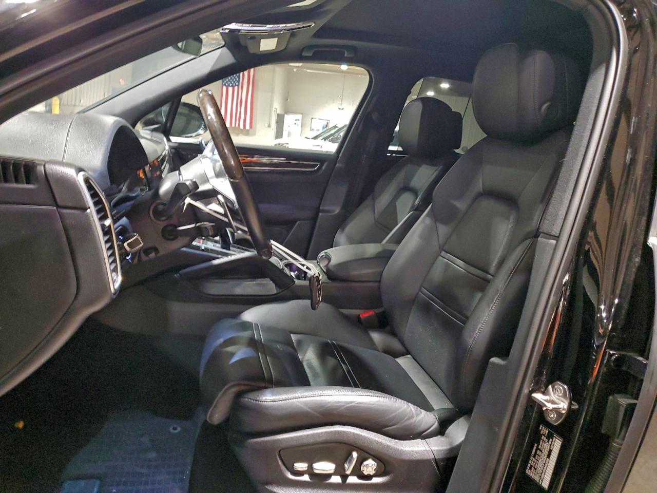 2019 Porsche Cayenne S VIN: WP1AB2AY2KDA60628 Lot: 93915485