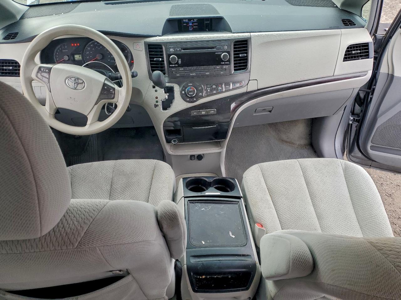 2014 Toyota Sienna Le VIN: 5TDKK3DC7ES487842 Lot: 93931655