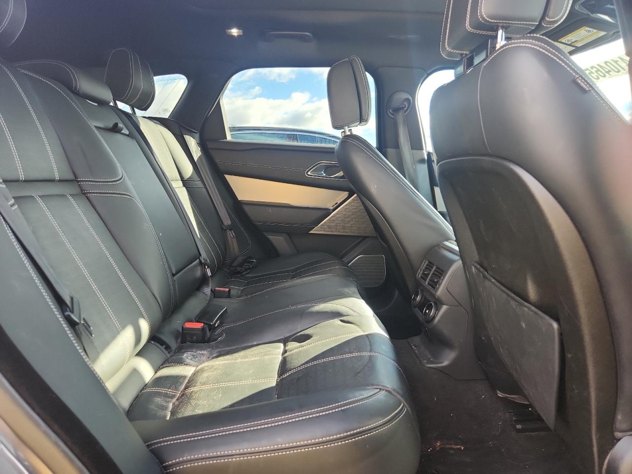 2018 Land Rover Range Rover Velar R-Dynamic Hse VIN: SALYM2RV7JA742076 Lot: 91410465