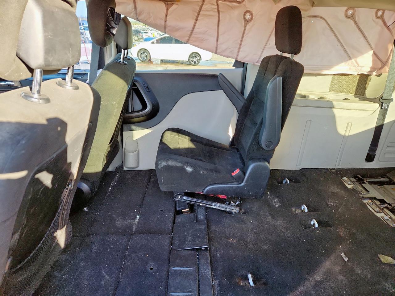 2015 Dodge Grand Caravan Sxt VIN: 2C4RDGCG2FR712182 Lot: 91641705