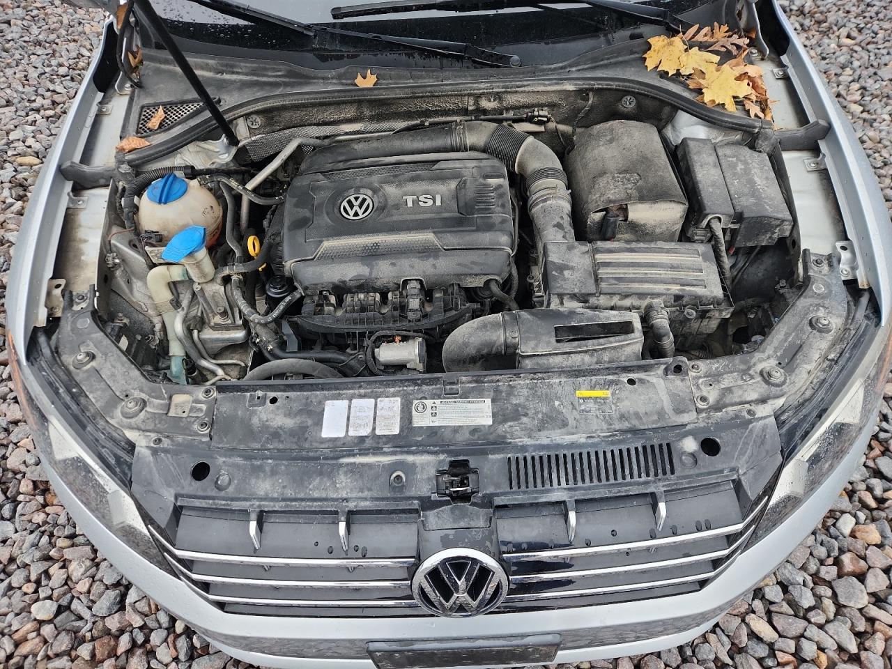 2015 Volkswagen Passat S VIN: 1VWAT7A3XFC121748 Lot: 92414015