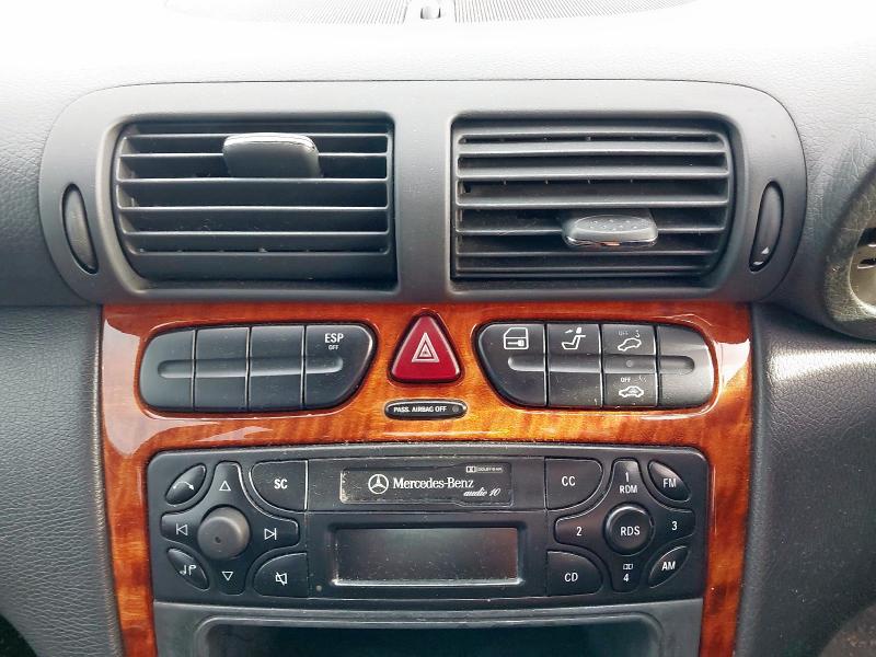 2004 MERCEDES-BENZ C CLASS C180K CLASSIC SE 4DR AUTO