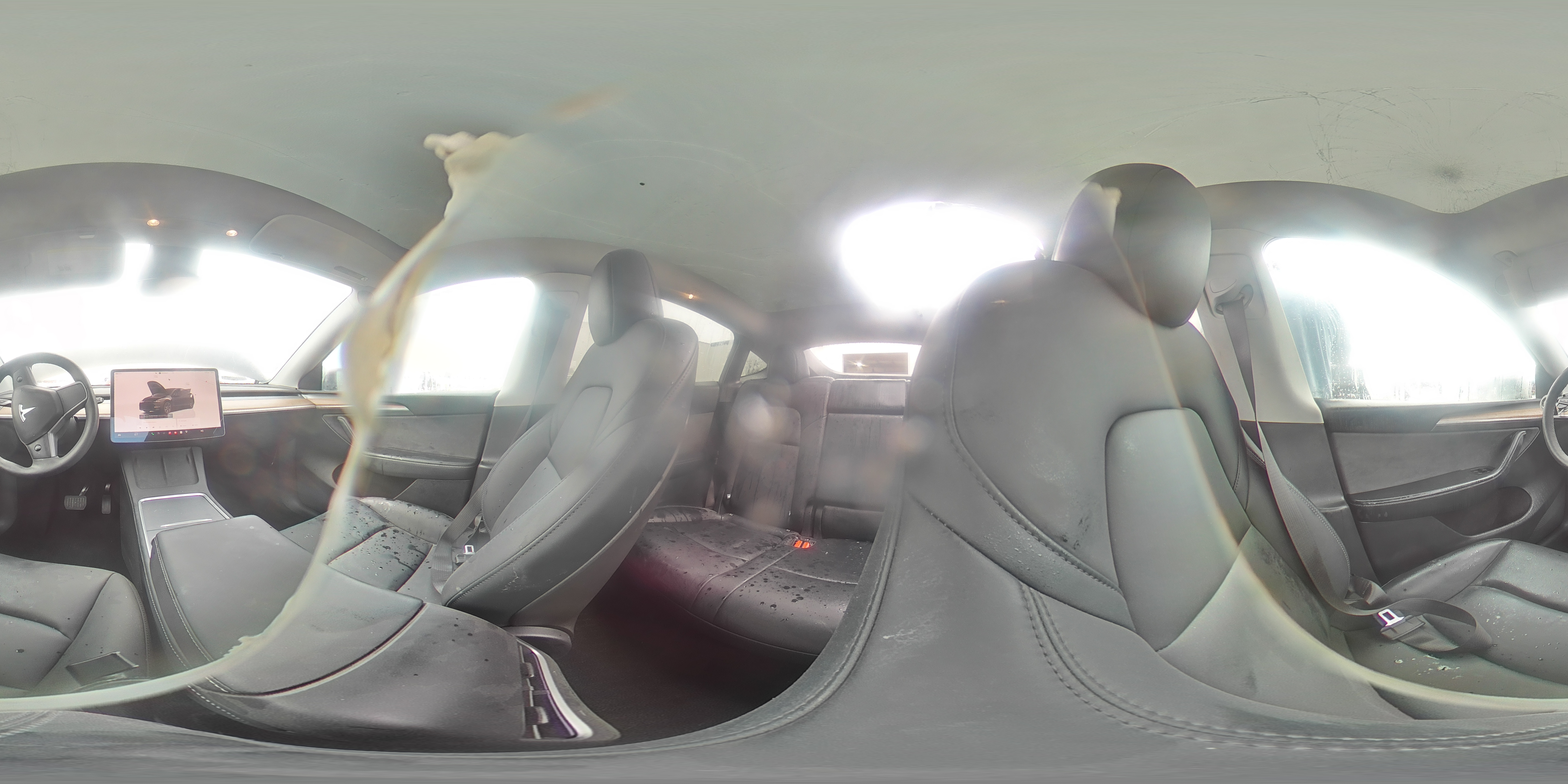 2025 Tesla Model Y VIN: 7SAYGDEE9SF305918 Lot: 84817505