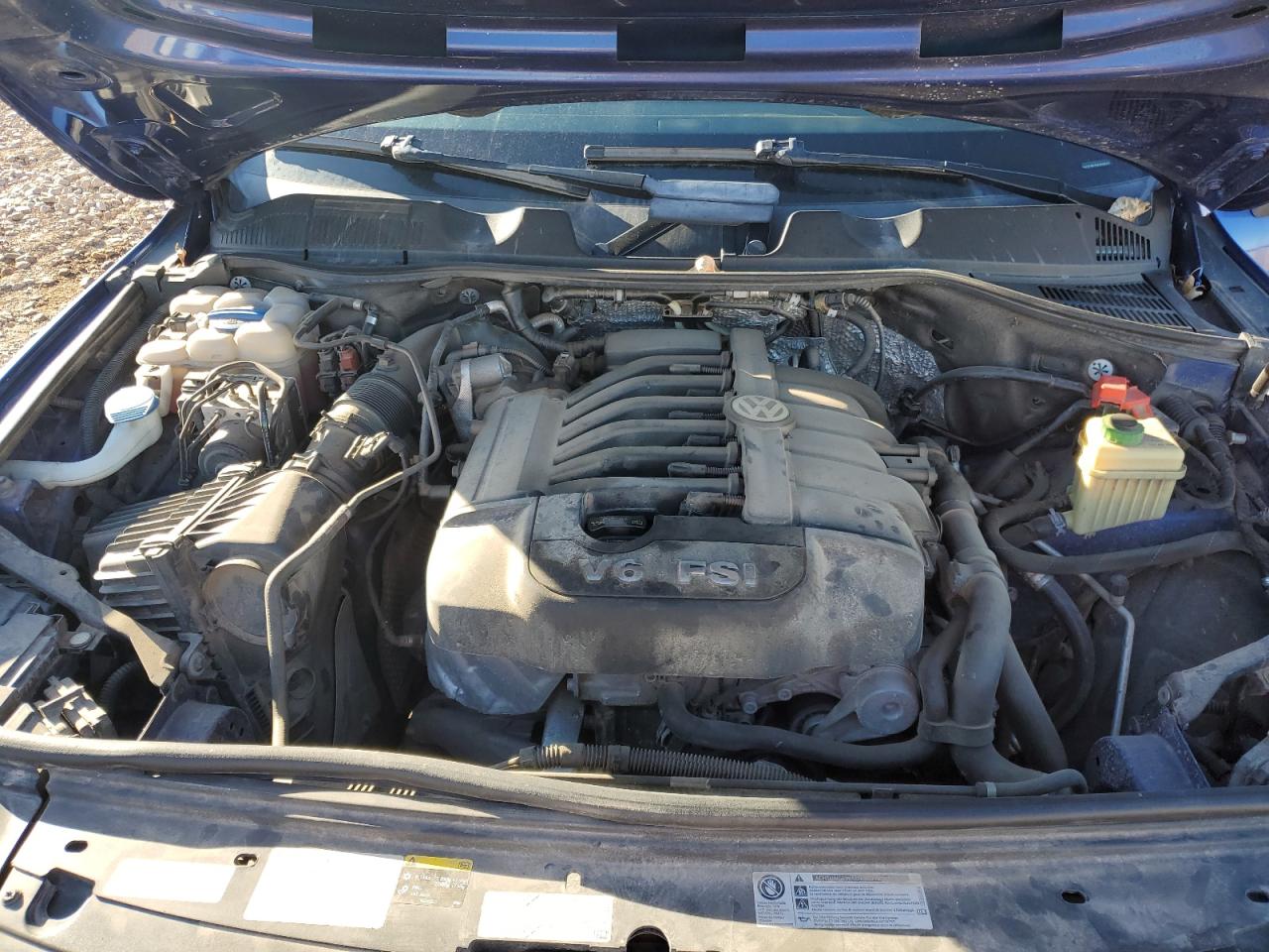 2016 Volkswagen Touareg Sport VIN: WVGEF9BP6GD002417 Lot: 92544365