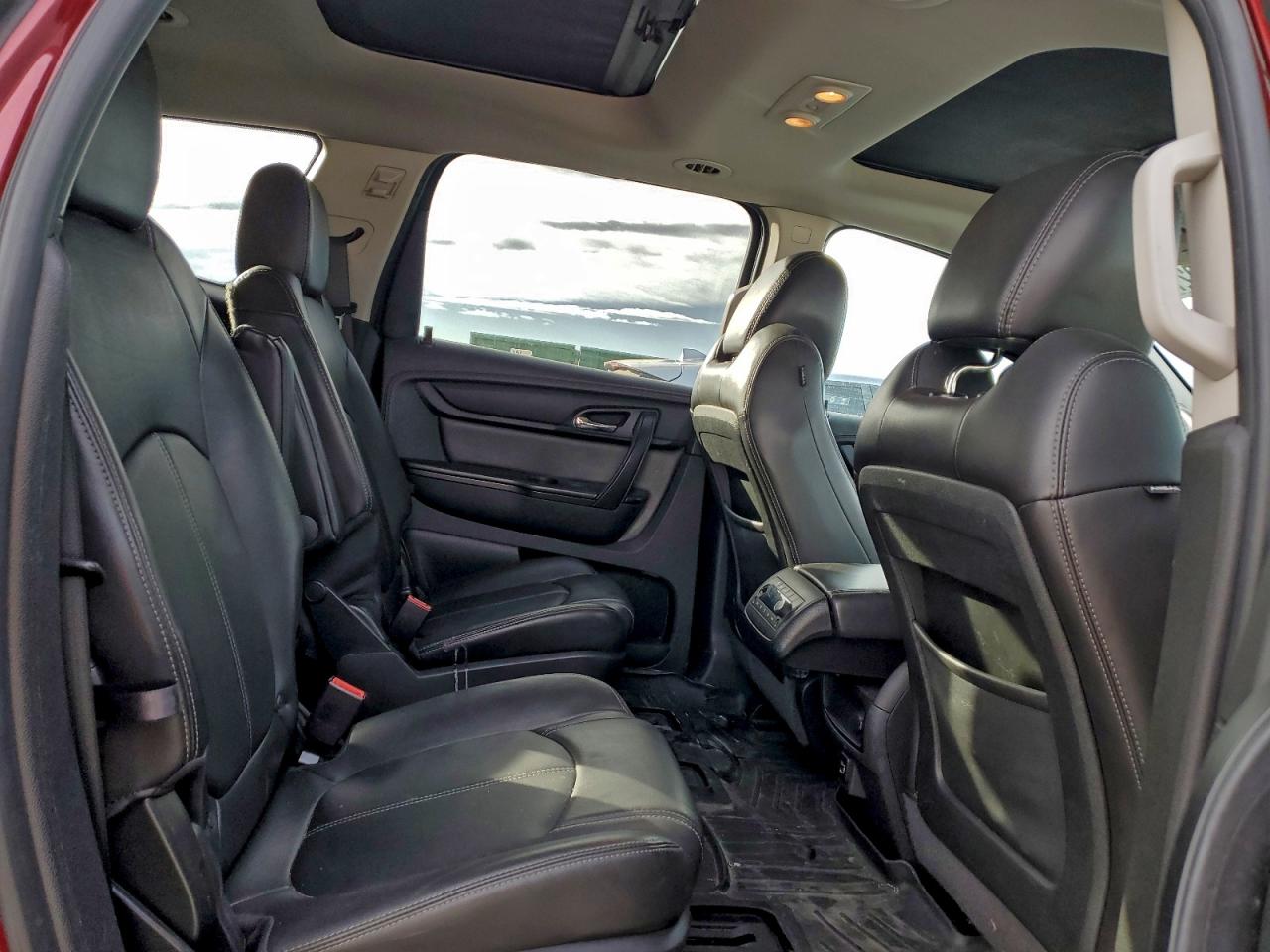 2016 Chevrolet Traverse Lt VIN: 1GNKVHKD0GJ323811 Lot: 94402705