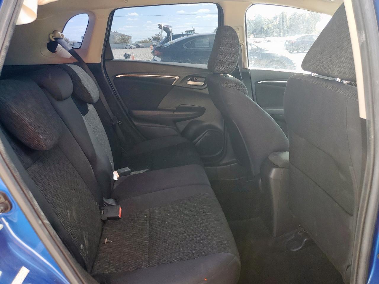 2016 Honda Fit Lx VIN: JHMGK5H56GS004203 Lot: 92360205