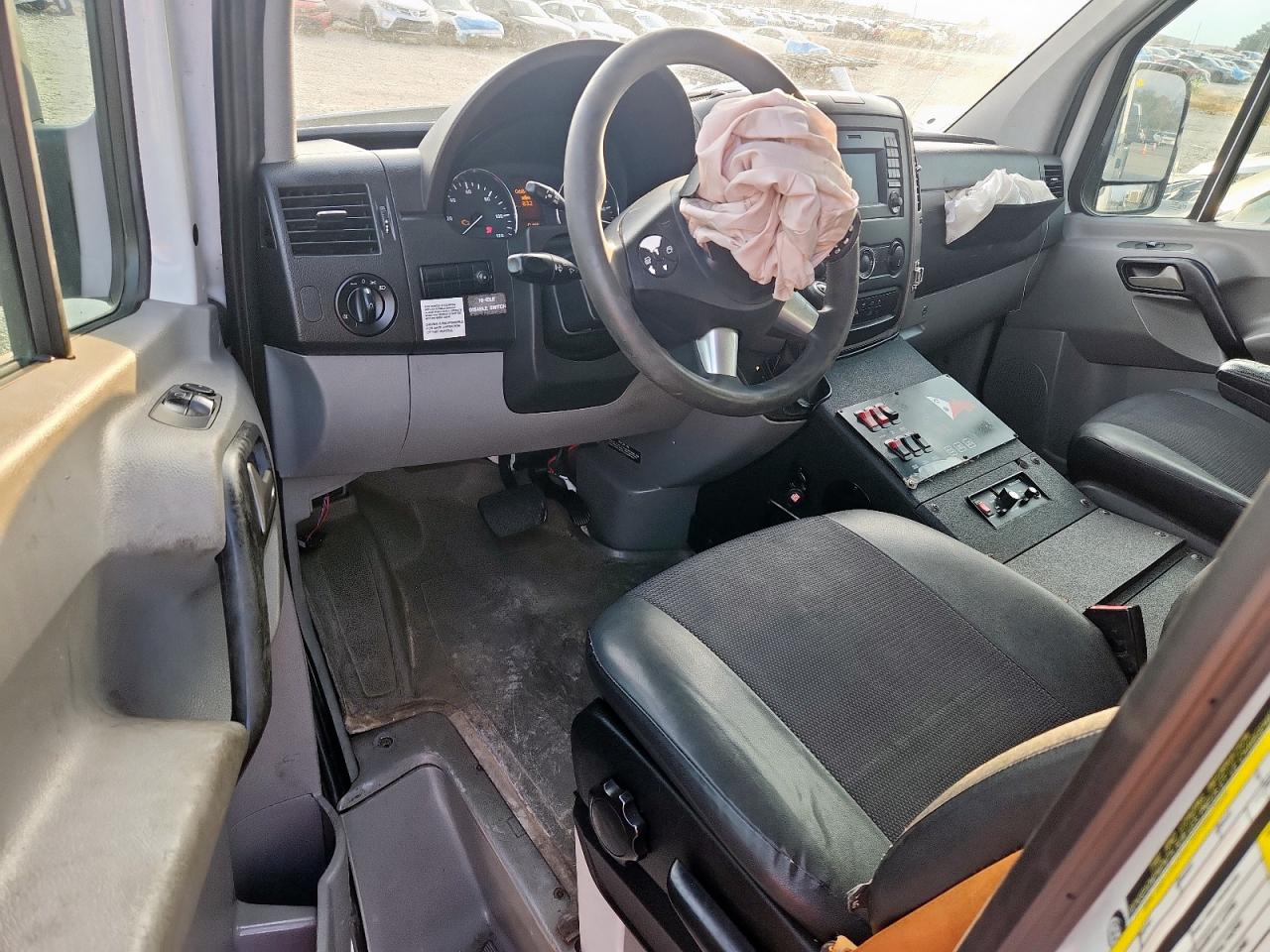 2017 Mercedes-Benz Sprinter 2500 VIN: WD3PE7CD6HP516304 Lot: 93508745