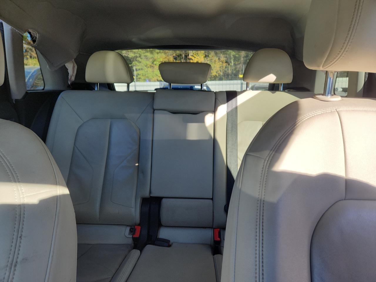 2020 Audi Q3 Premium VIN: WA1AECF30L1025093 Lot: 92372505