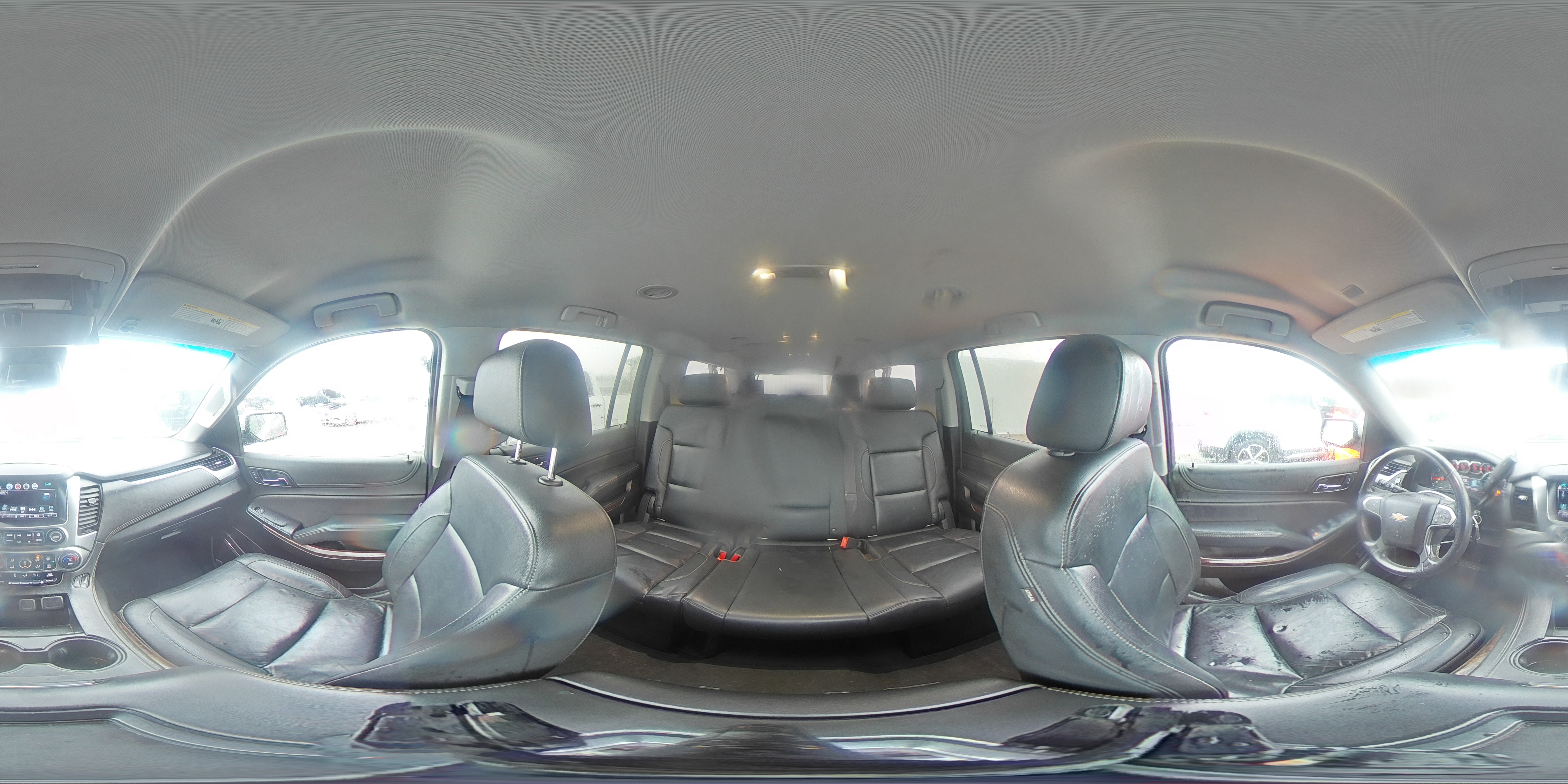 2019 Chevrolet Suburban C1500 Lt VIN: 1GNSCHKC2KR335143 Lot: 94062845